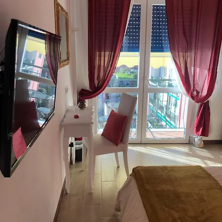 Il Sogno Di Contardi Andreina فندق مبيت وإفطار مونتيروسّو ال ماري