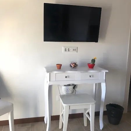 Alojamento de Acomodação e Pequeno-almoço Il Sogno Di Contardi Andreina 4*